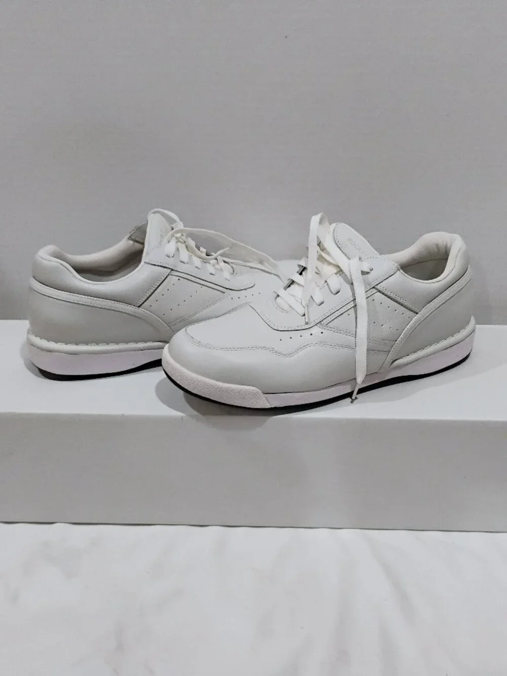 New Rockport Men's Prowalker M7100 Size 10.5 M